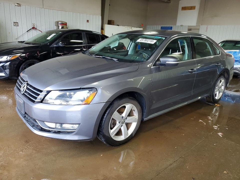 49780316 :رقم المزاد ، 1VWAT7A36FC121598 vin ، 2015 Volkswagen Passat مزاد بيع