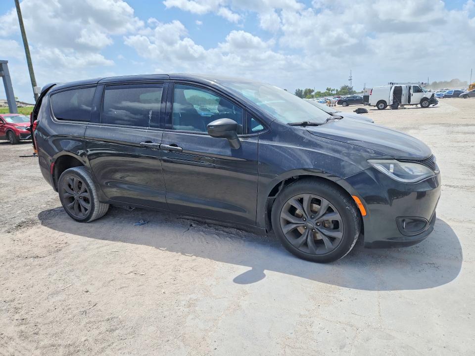 Продажа на аукционе авто 2020 Chrysler Pacifica, vin: 2C4RC1FG5LR150253, номер лота: 49453606