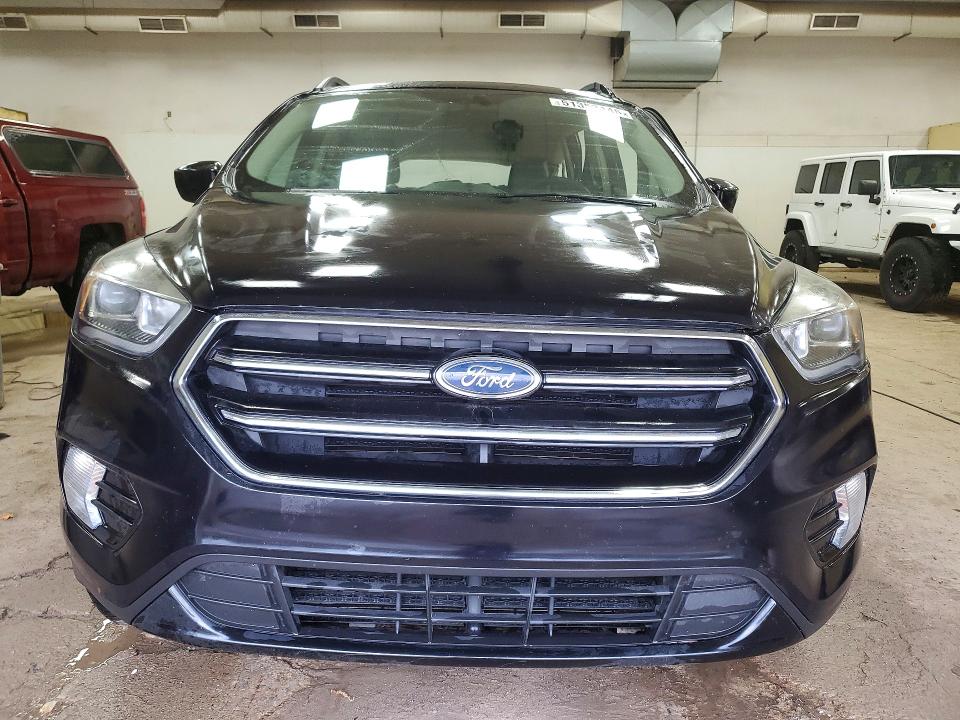 2019 Ford Escape მანქანა იყიდება აუქციონზე, vin: 1FMCU9GD5KUA52827, აუქციონის ნომერი: 51353146