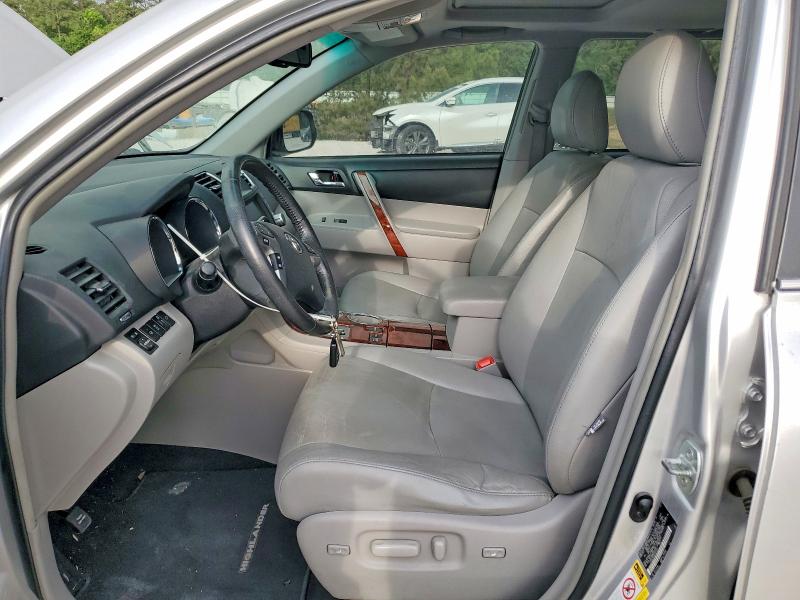 48606136 :رقم المزاد ، 5TDDK3EH2BS077447 vin ، 2011 Toyota Highlander مزاد بيع