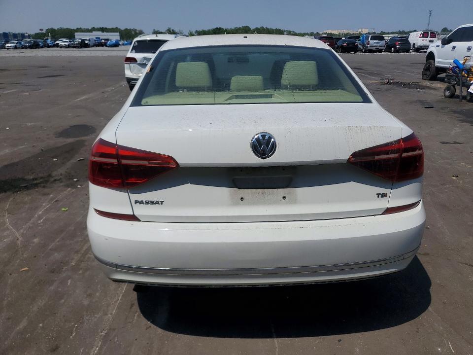 Продаж на аукціоні авто 2018 Volkswagen Passat, vin: 1VWAA7A34JC021708, номер лоту: 49583826