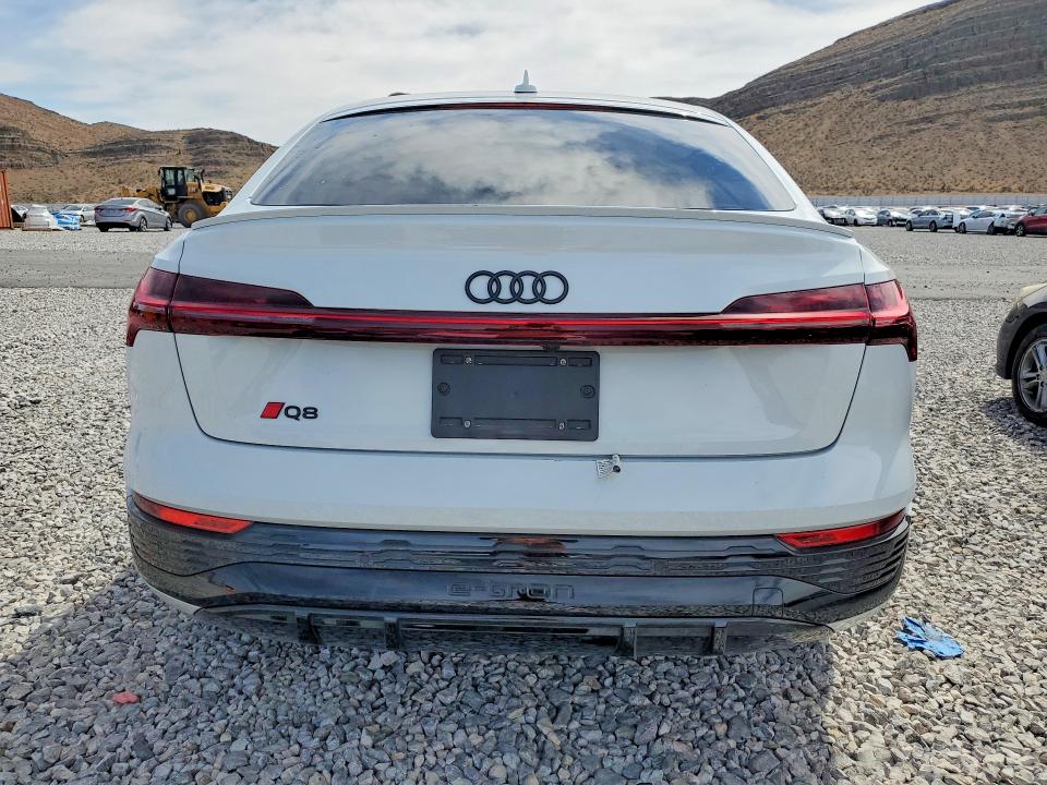 Продаж на аукціоні авто 2024 Audi Q8 E-tron, vin: WA1CABGEXRB043506, номер лоту: 48506566