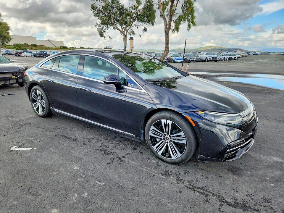 49347096 :رقم المزاد ، W1KCG2EB2PA029590 vin ، 2023 Mercedes-benz Eqs Sedan مزاد بيع