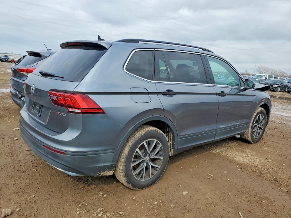 48583816 :رقم المزاد ، 3VV2B7AX6KM085841 vin ، 2019 Volkswagen Tiguan مزاد بيع