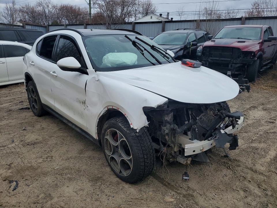 2018 Alfa Romeo Stelvio მანქანა იყიდება აუქციონზე, vin: ZASFAKPN8J7C00483, აუქციონის ნომერი: 49170856