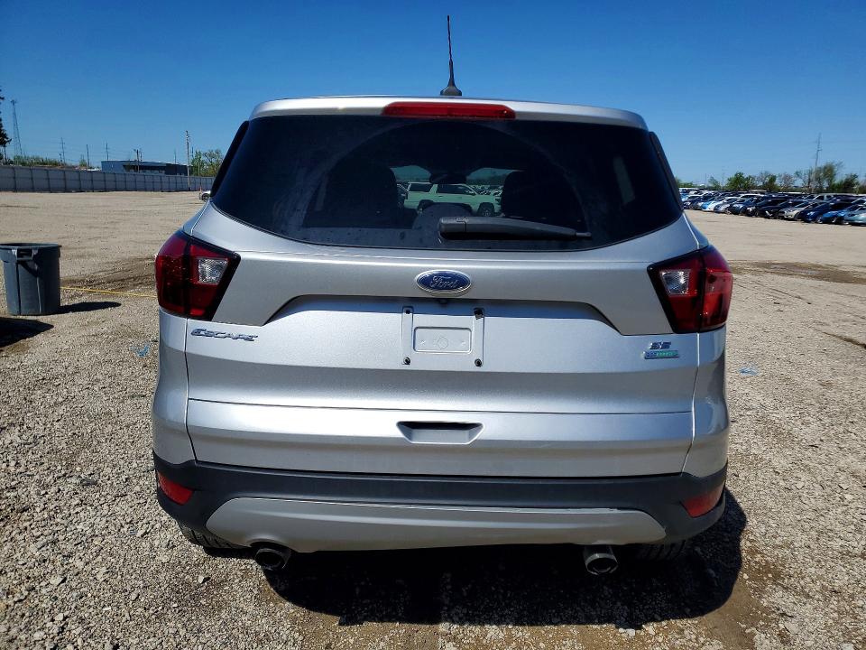 2019 Ford Escape მანქანა იყიდება აუქციონზე, vin: 1FMCU0GD4KUA31253, აუქციონის ნომერი: 51007696