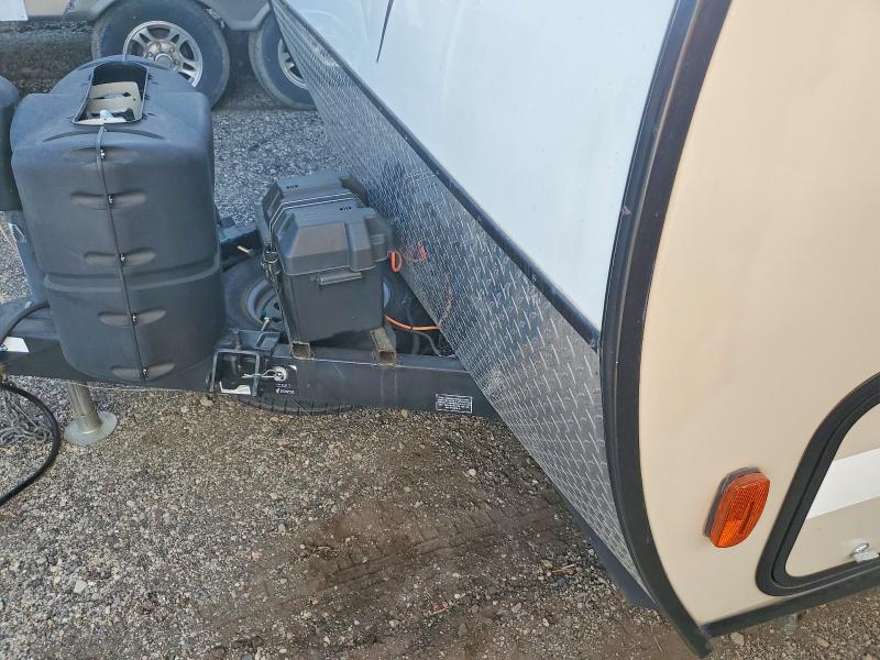 51091266 :رقم المزاد ، 5ZT2FEPB1HL001534 vin ، 2017 Coachman Trailers مزاد بيع
