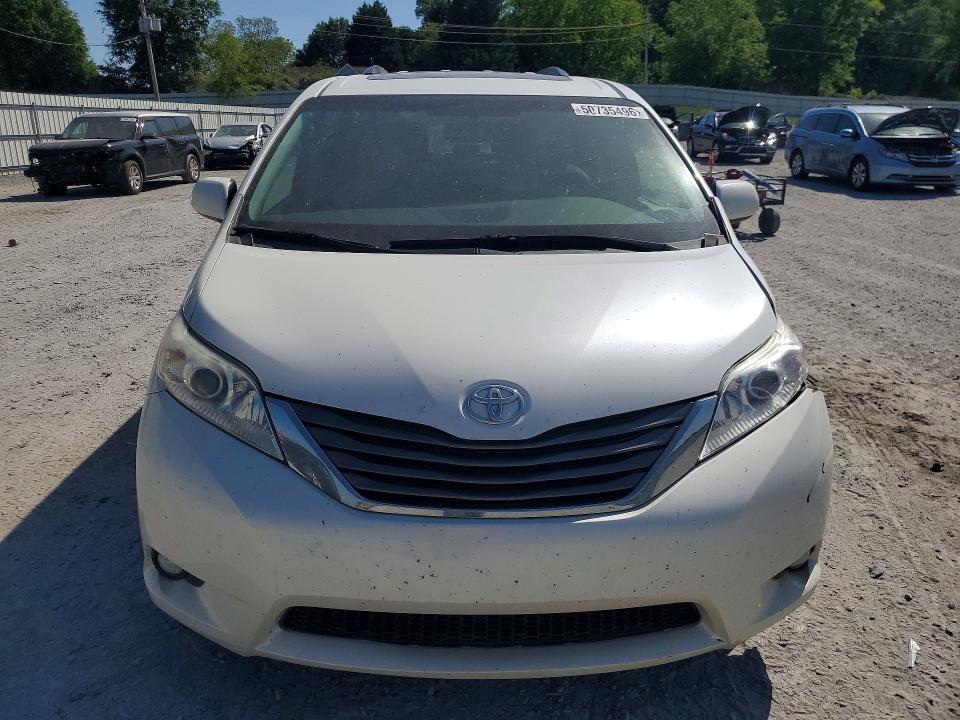 50735496 :رقم المزاد ، 5TDYK3DC7GS722785 vin ، 2016 Toyota Sienna مزاد بيع