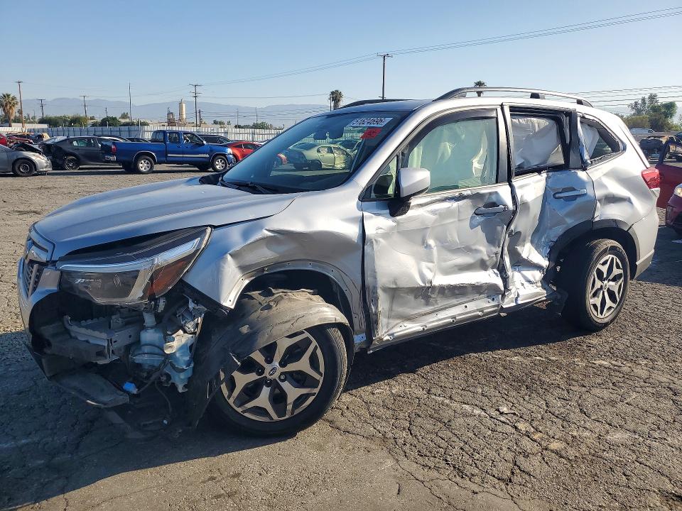 Продаж на аукціоні авто 2021 Subaru Forester, vin: JF2SKAFC8MH420494, номер лоту: 51624696