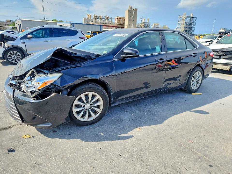 48017416 :رقم المزاد ، 4T1BF1FK5GU133972 vin ، 2016 Toyota Camry مزاد بيع
