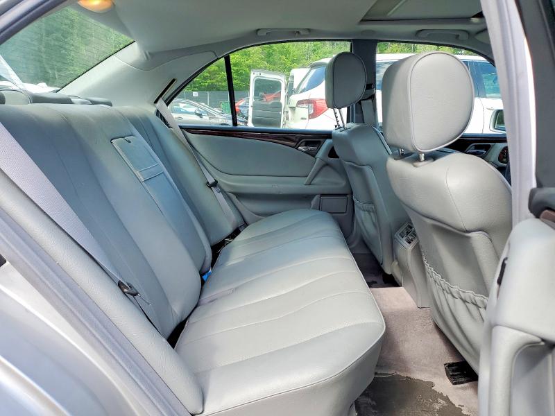 52021796 :رقم المزاد ، WDBJF25H5XA904152 vin ، 1999 Mercedes-benz E مزاد بيع