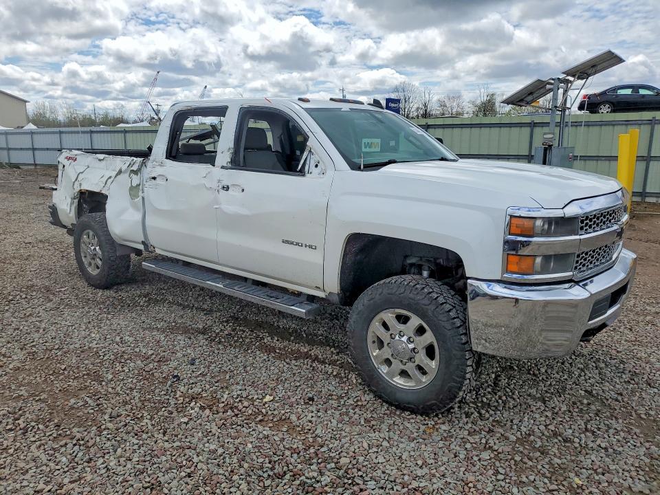 51446316 :رقم المزاد ، 1GC1KREGXKF103824 vin ، 2019 Chevrolet Silverado مزاد بيع