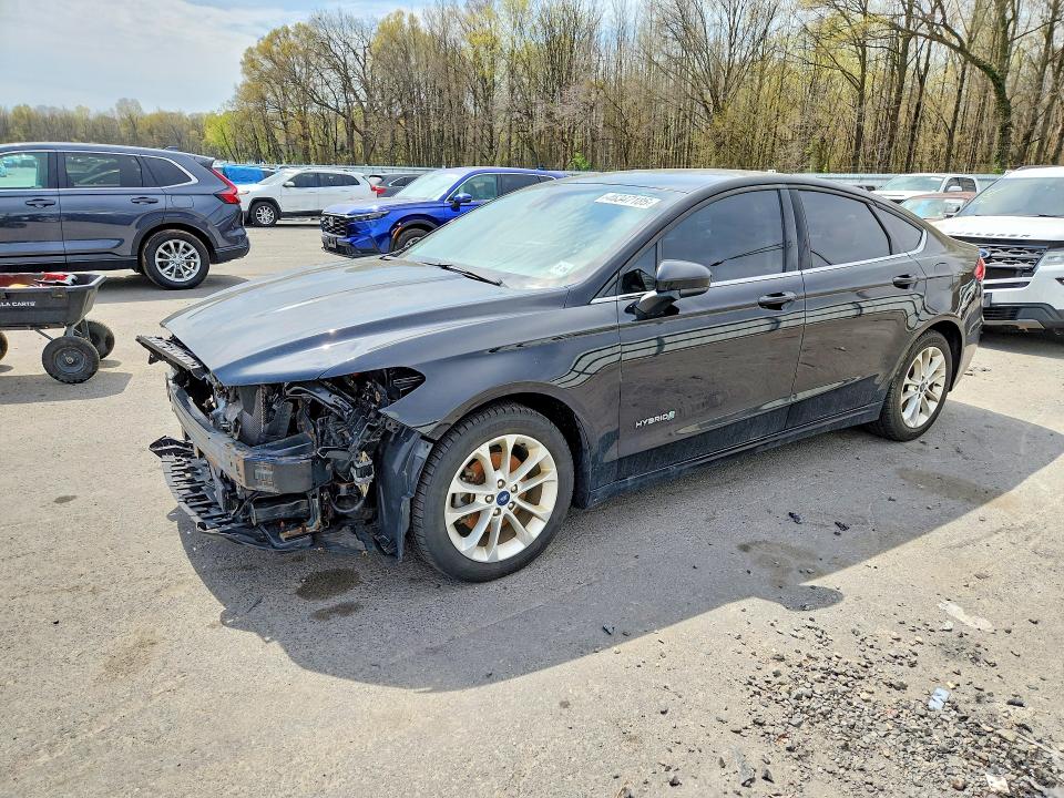 Продаж на аукціоні авто 2019 Ford Fusion, vin: 3FA6P0LU6KR158968, номер лоту: 46347186