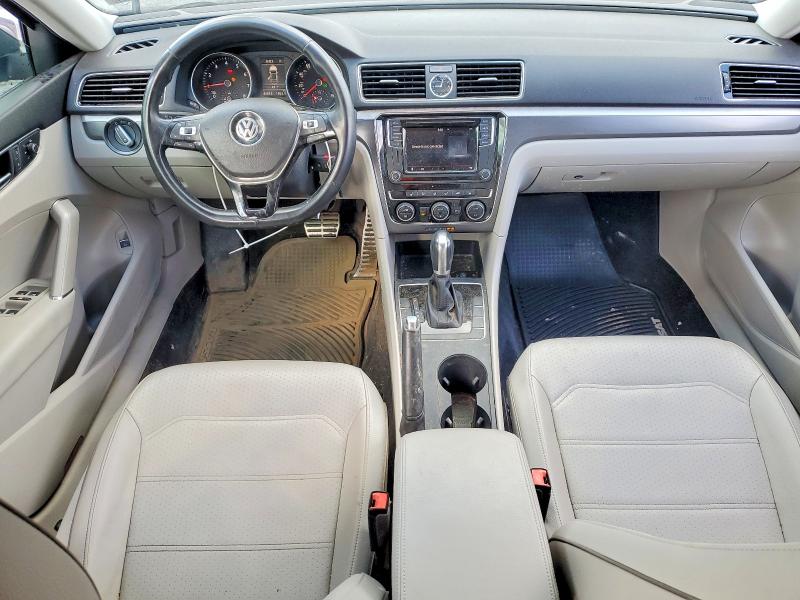 Продажа на аукционе авто 2017 Volkswagen Passat, vin: 1VWDT7A3XHC063348, номер лота: 50454866