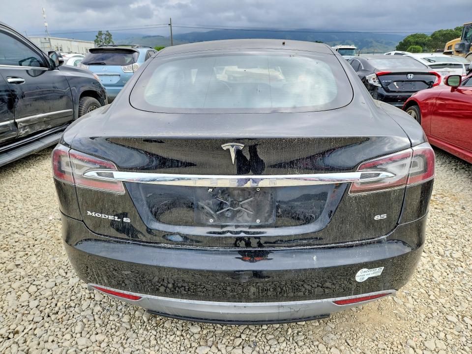 48319286 :رقم المزاد ، 5YJSA1H14EFP44685 vin ، 2014 Tesla Model S مزاد بيع