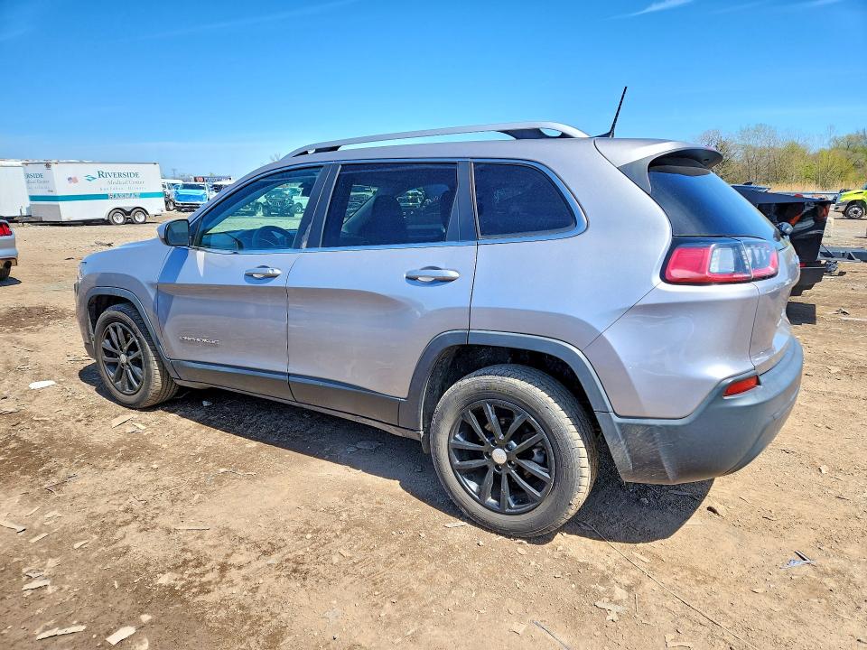 49988966 :رقم المزاد ، 1C4PJLCB7KD128550 vin ، 2019 Jeep Cherokee مزاد بيع