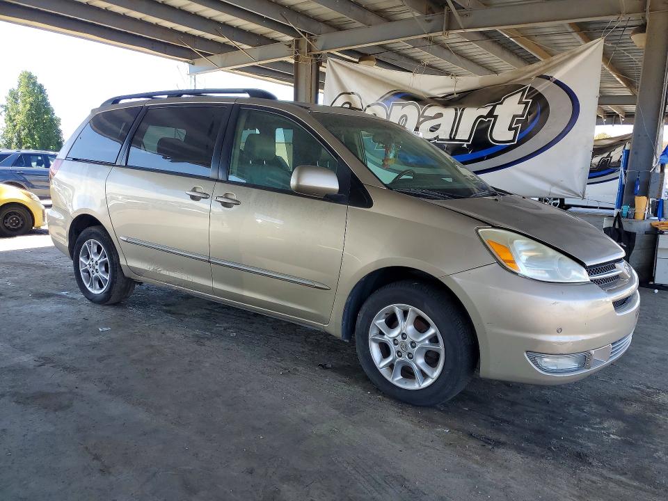 48712226 :رقم المزاد ، 5TDBA22C04S023774 vin ، 2006 Toyota Sienna مزاد بيع
