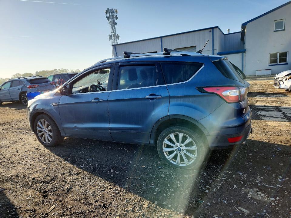 48544946 :رقم المزاد ، 1FMCU9J92JUA66963 vin ، 2018 Ford Escape مزاد بيع