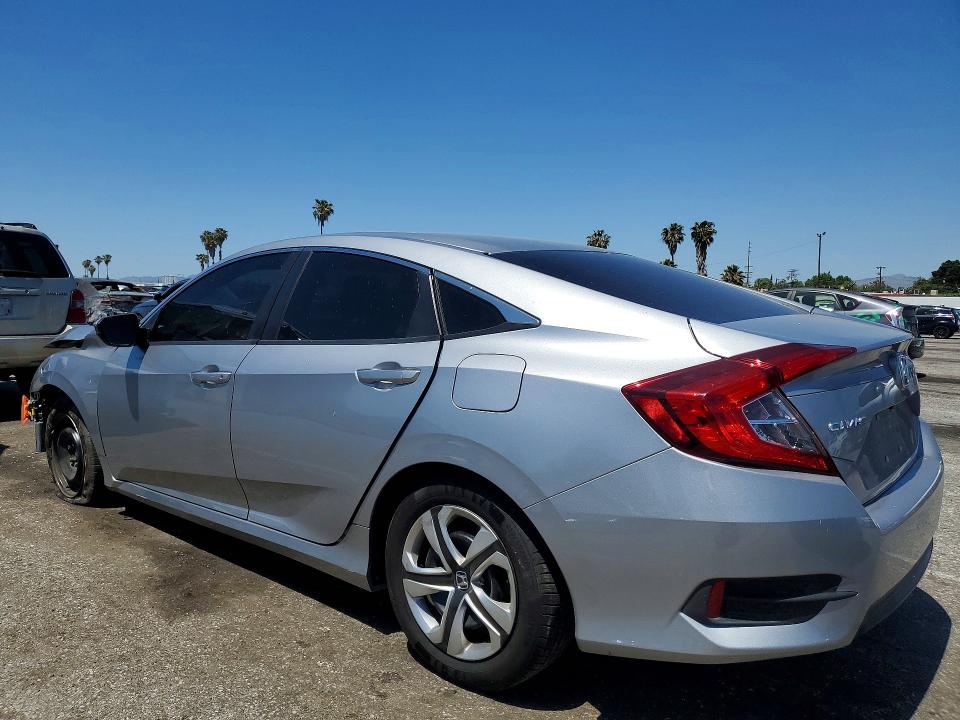 Продажа на аукционе авто 2018 Honda Civic, vin: 2HGFC2F59JH582565, номер лота: 50648636