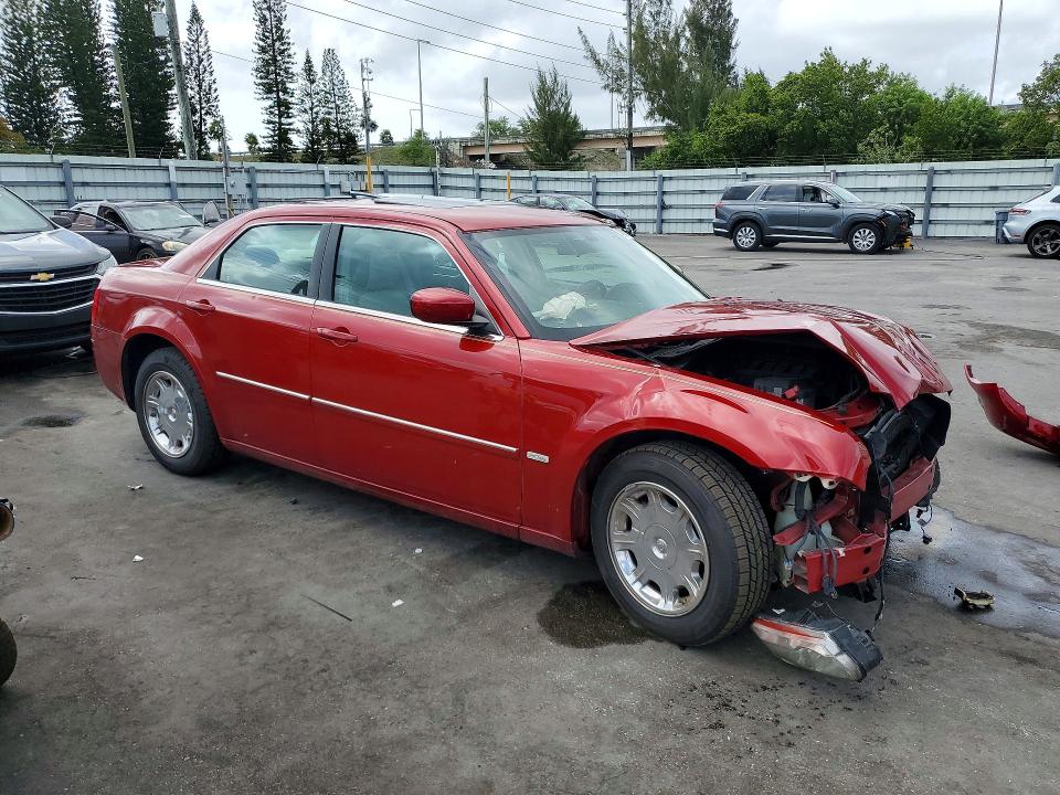 2007 Chrysler 300 მანქანა იყიდება აუქციონზე, vin: 2C3KA53G47H693936, აუქციონის ნომერი: 48492056
