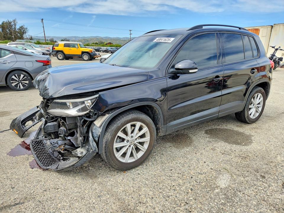 48841626 :رقم المزاد ، WVGAV7AX3HK053989 vin ، 2017 Volkswagen Tiguan مزاد بيع