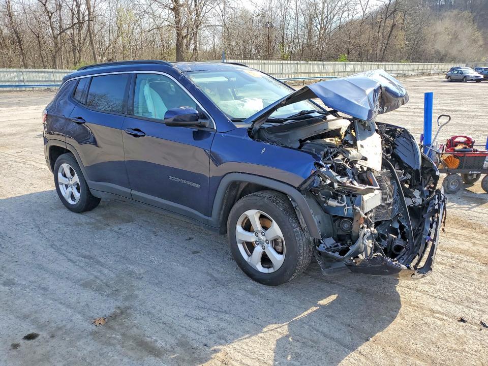 49408176 :رقم المزاد ، 3C4NJCBB4JT425485 vin ، 2018 Jeep Compass مزاد بيع