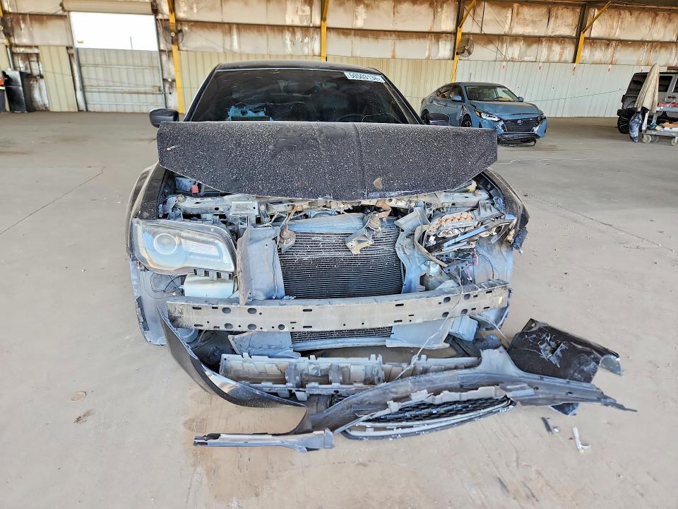 Продаж на аукціоні авто 2015 Chrysler 300, vin: 2C3CCABT0FH743347, номер лоту: 50503136