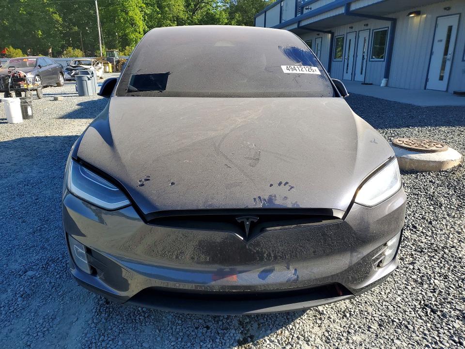 2018 Tesla Model X მანქანა იყიდება აუქციონზე, vin: 5YJXCBE42JF137392, აუქციონის ნომერი: 49412126