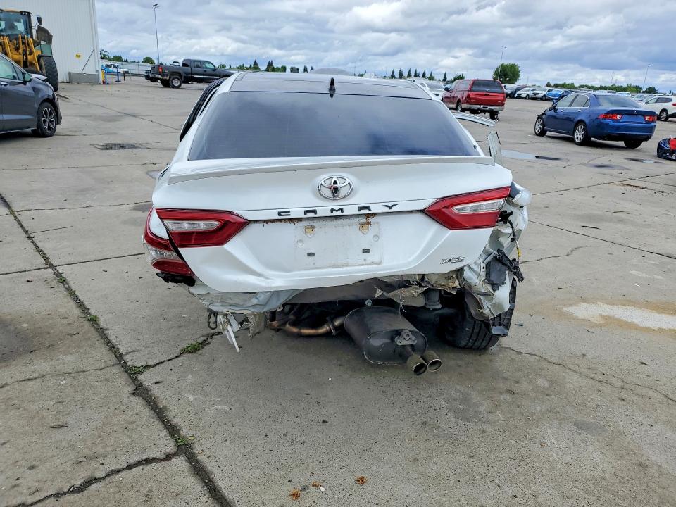 Продаж на аукціоні авто 2018 Toyota Camry, vin: 4T1BZ1HK5JU011530, номер лоту: 50197886