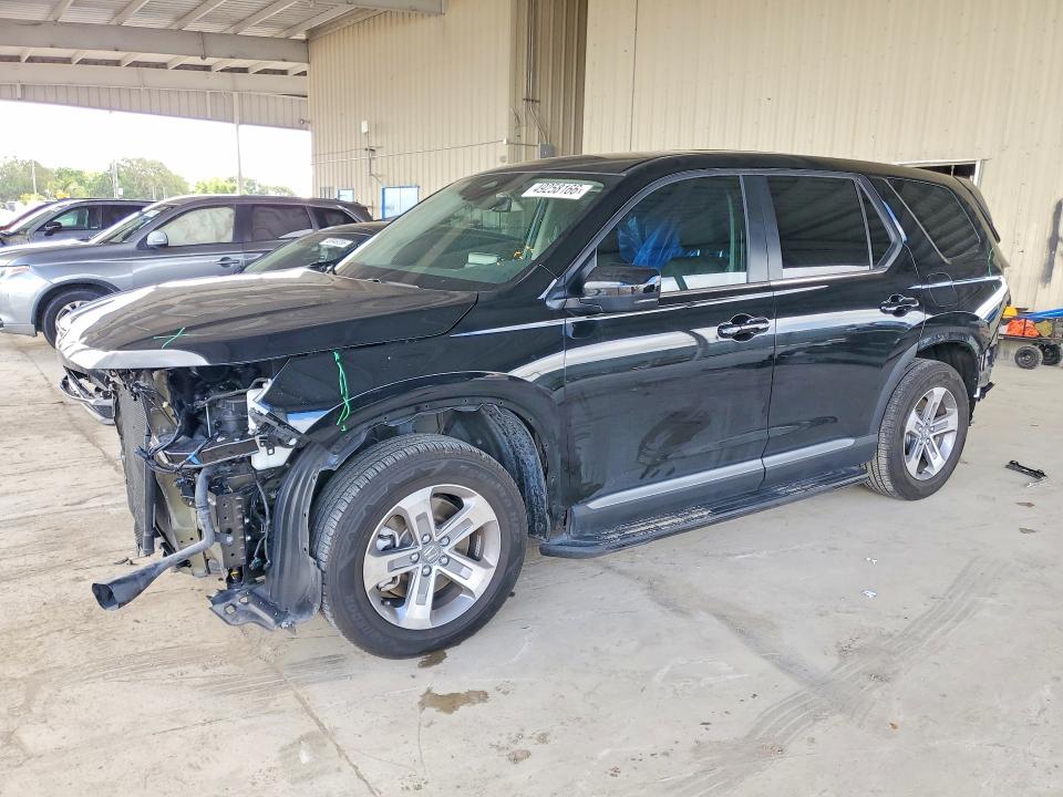 Auction sale of the 2025 Honda Pilot, vin: 5FNYG2H42SB018649, lot number: 49258166