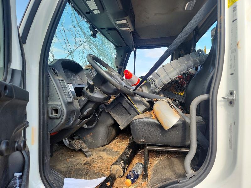 2025 Freightliner M2 მანქანა იყიდება აუქციონზე, vin: 1FVDCXFC5SHVY2804, აუქციონის ნომერი: 50322686