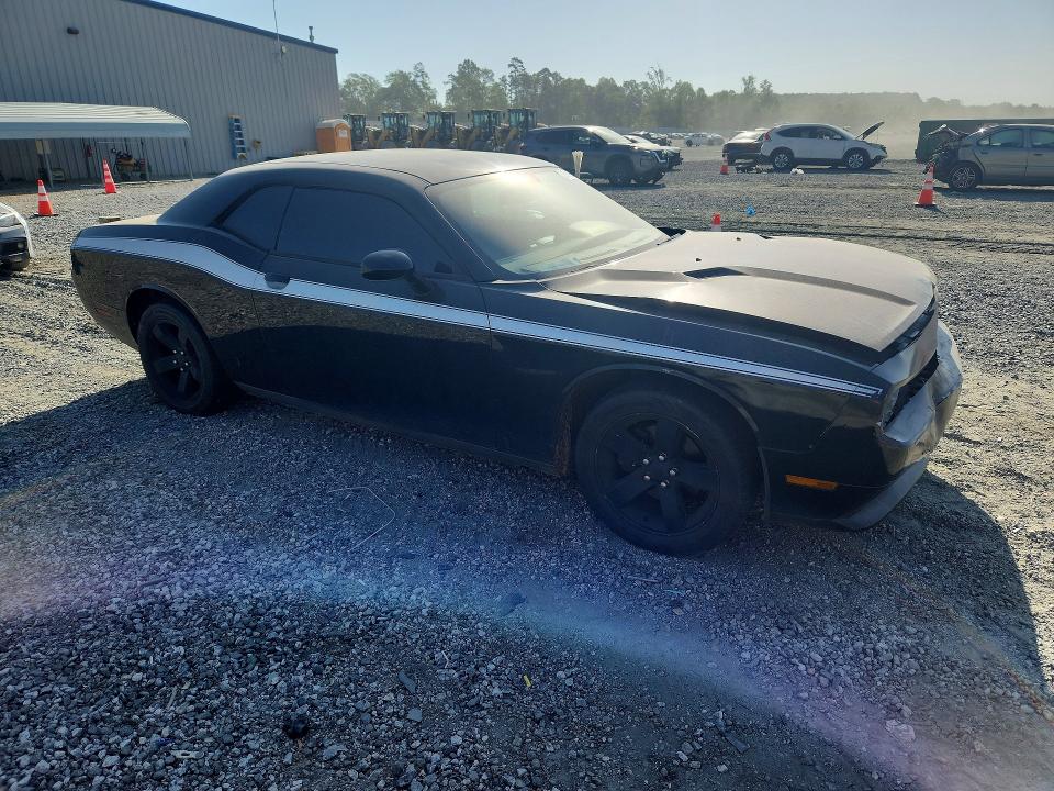 50579056 :رقم المزاد ، 2B3CJ4DG1BH605010 vin ، 2011 Dodge Challenger مزاد بيع