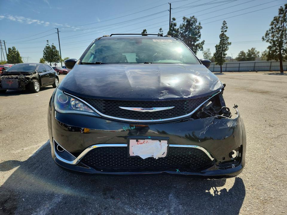 Продажа на аукционе авто 2017 Chrysler Pacifica, vin: 2C4RC1BG6HR815898, номер лота: 51507866