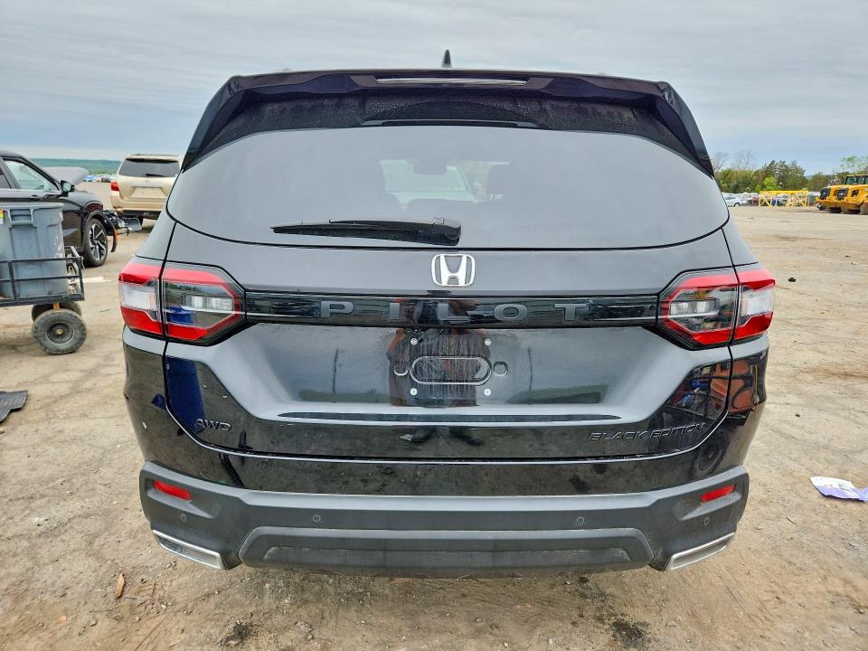 Продажа на аукционе авто 2025 Honda Pilot, vin: 5FNYG1H94SB152343, номер лота: 51369946