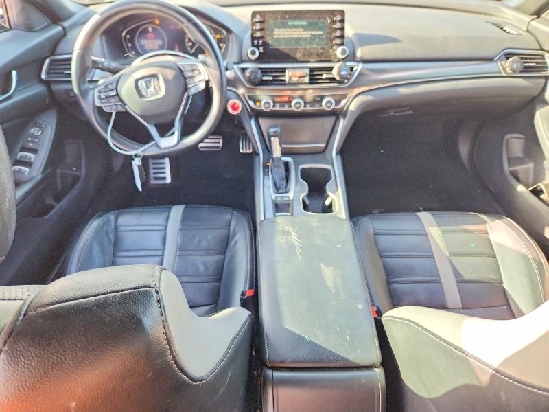 48626276 :رقم المزاد ، 1HGCV1F33JA083569 vin ، 2018 Honda Accord مزاد بيع