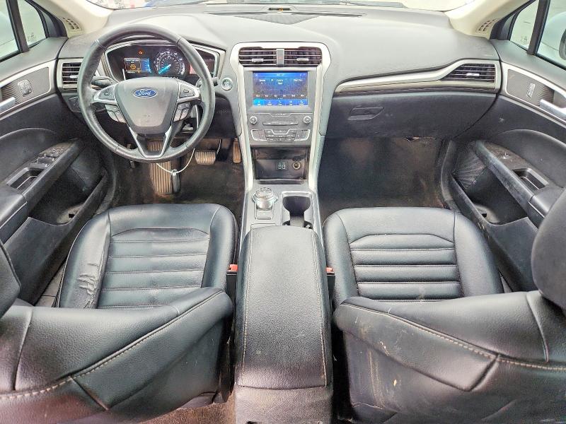 51587556 :رقم المزاد ، 3FA6P0CDXLR151328 vin ، 2020 Ford Fusion مزاد بيع