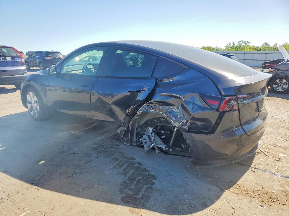 2024 Tesla Model Y მანქანა იყიდება აუქციონზე, vin: 7SAYGDEE4RA261236, აუქციონის ნომერი: 50263036
