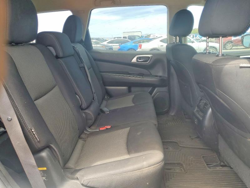 Продажа на аукционе авто 2018 Nissan Pathfinder, vin: 5N1DR2MM4JC627277, номер лота: 50466556