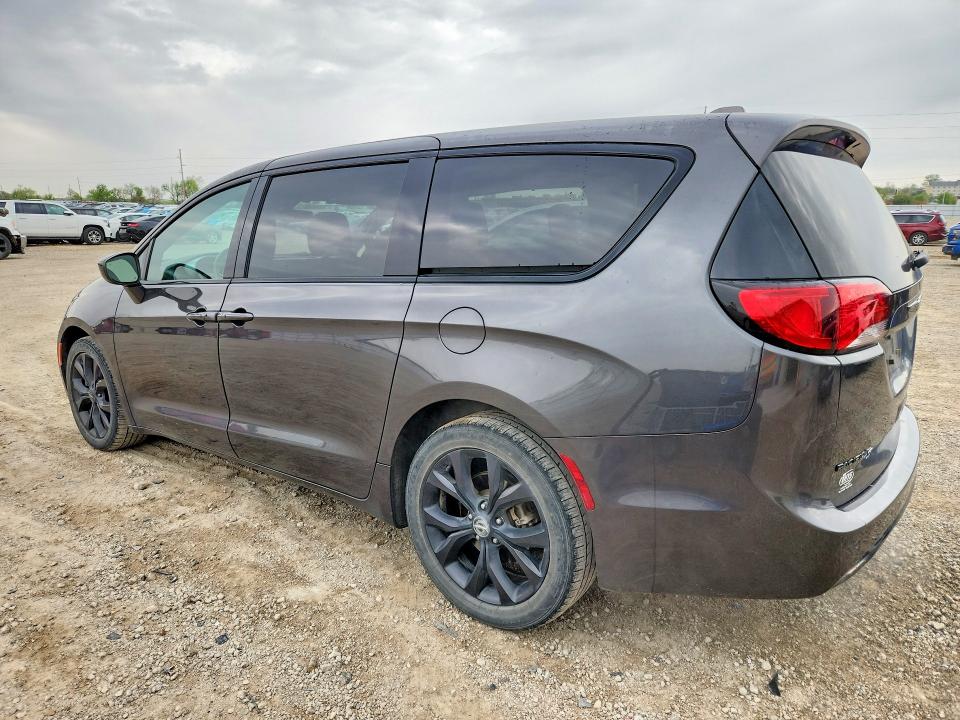 2019 Chrysler Pacifica მანქანა იყიდება აუქციონზე, vin: 2C4RC1FG6KR532452, აუქციონის ნომერი: 51449276