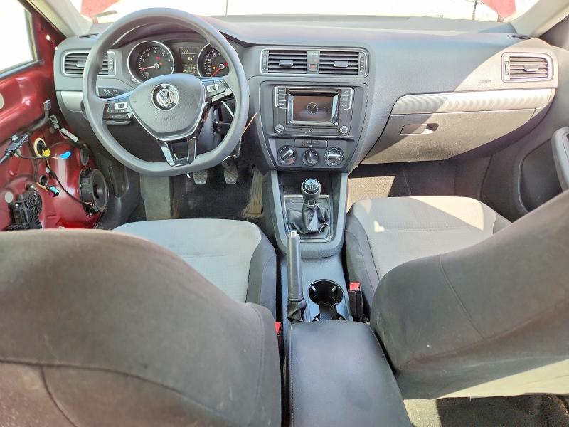 49932996 :رقم المزاد ، 3VW167AJ0HM322646 vin ، 2017 Volkswagen Jetta مزاد بيع