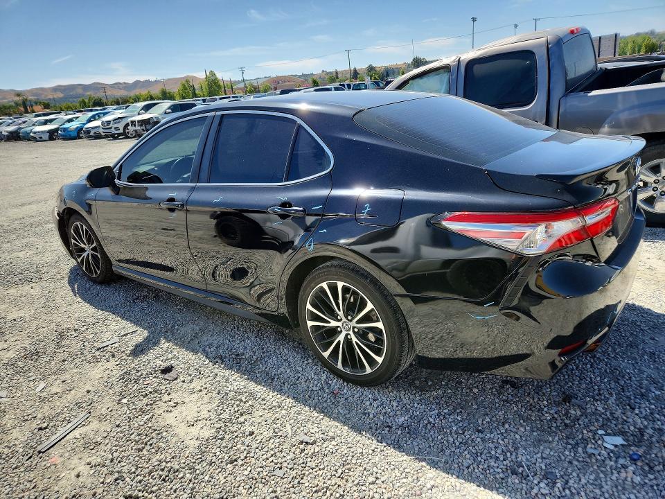2018 Toyota Camry მანქანა იყიდება აუქციონზე, vin: 4T1B11HK5JU116849, აუქციონის ნომერი: 51567016