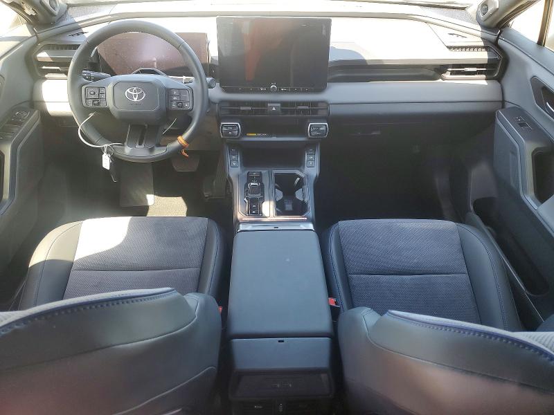 Продаж на аукціоні авто 2026 Toyota Rav4, vin: JTM6CRAVXTJ003213, номер лоту: 50522146