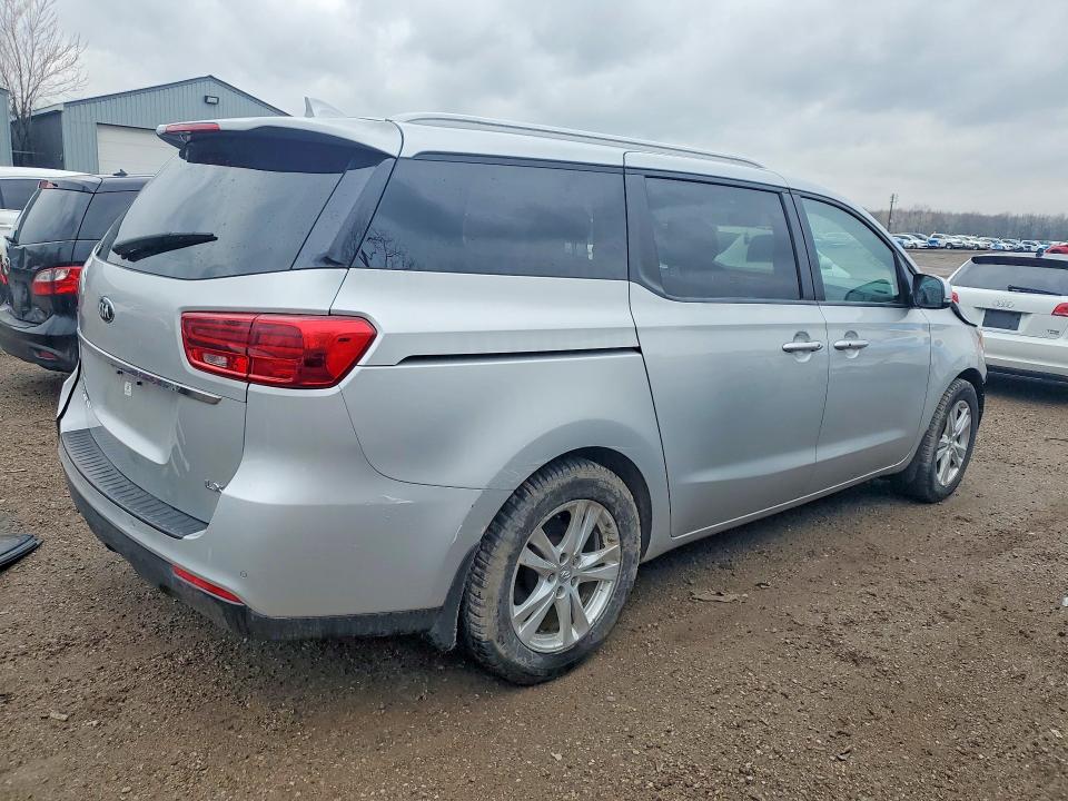 46715336 :رقم المزاد ، KNDMB5C13L6565213 vin ، 2020 Kia Sedona مزاد بيع