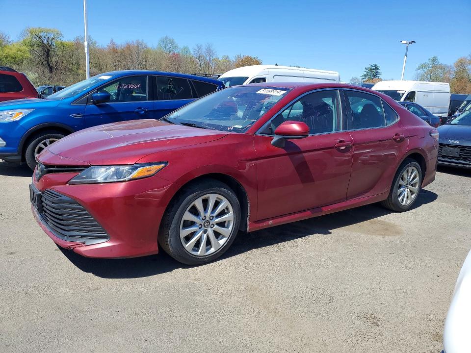2020 Toyota Camry მანქანა იყიდება აუქციონზე, vin: 4T1C11AK6LU898631, აუქციონის ნომერი: 51068016