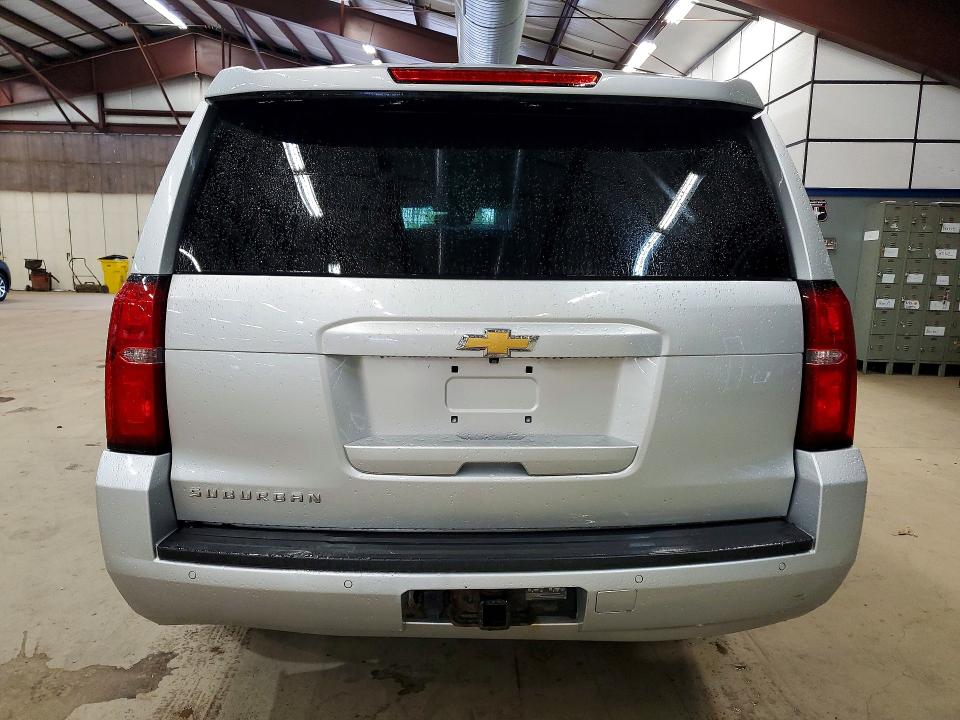 51518806 :رقم المزاد ، 1GNSKJKC8FR556990 vin ، 2015 Chevrolet Suburban مزاد بيع