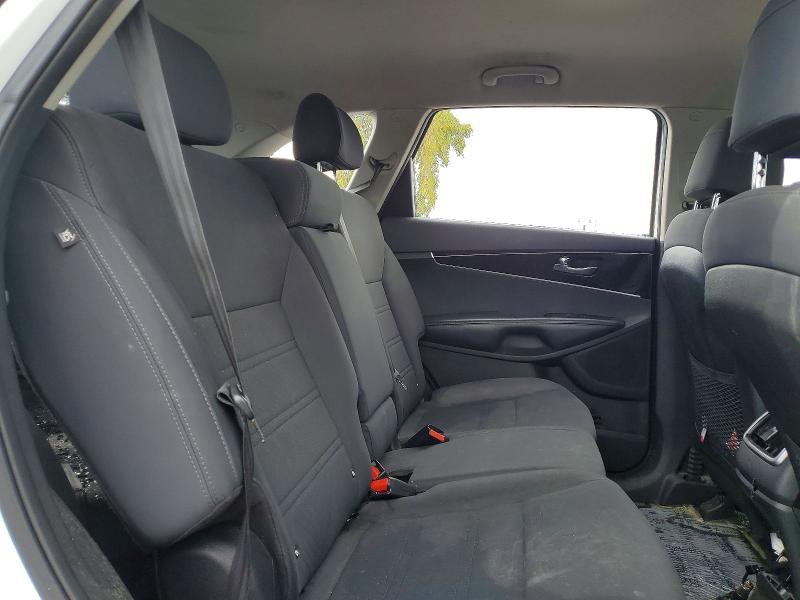 50360846 :رقم المزاد ، 5XYPG4A31HG239170 vin ، 2017 Kia Sorento مزاد بيع