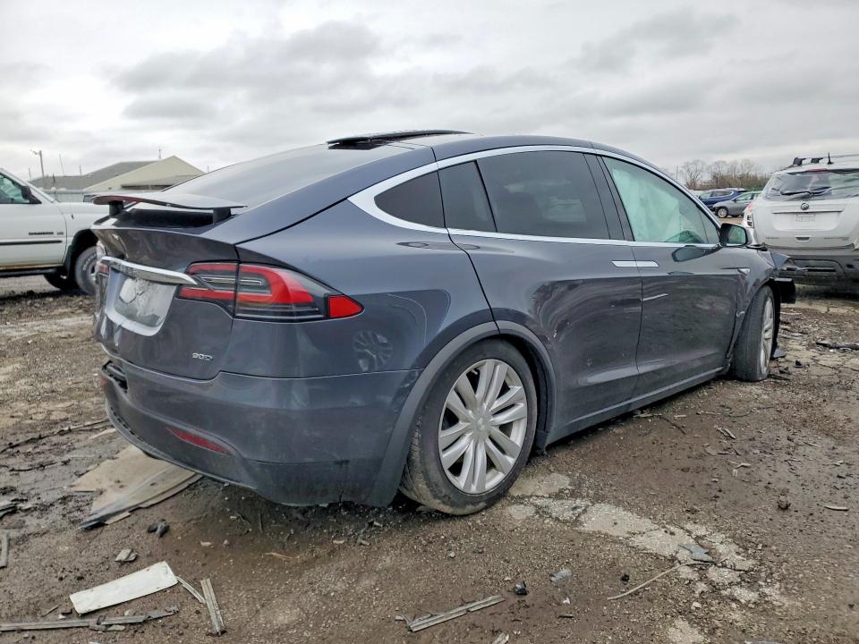 Продаж на аукціоні авто 2016 Tesla Model X, vin: 5YJXCAE21GF004415, номер лоту: 48273036