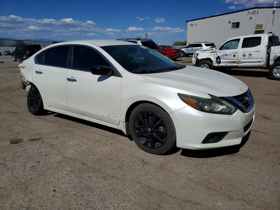 Продаж на аукціоні авто 2017 Nissan Altima, vin: 1N4AL3AP0HC282312, номер лоту: 50305666