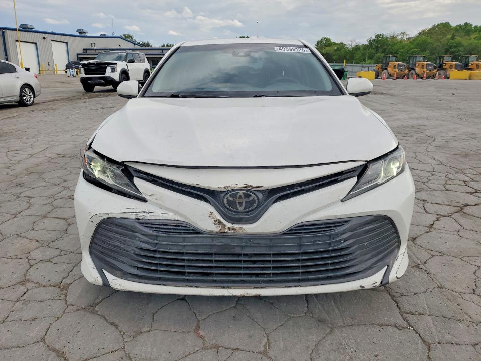 2018 Toyota Camry მანქანა იყიდება აუქციონზე, vin: 4T1B11HK7JU663363, აუქციონის ნომერი: 49599126