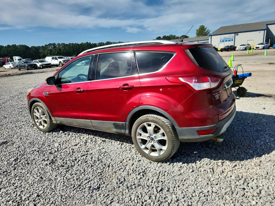 2015 Ford Escape მანქანა იყიდება აუქციონზე, vin: 1FMCU0JX7FUA40411, აუქციონის ნომერი: 49562556